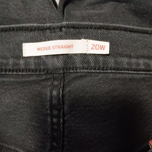 Levi's women's wedgie straight black jeans size 20W button fly distressed - Picture 5 of 5